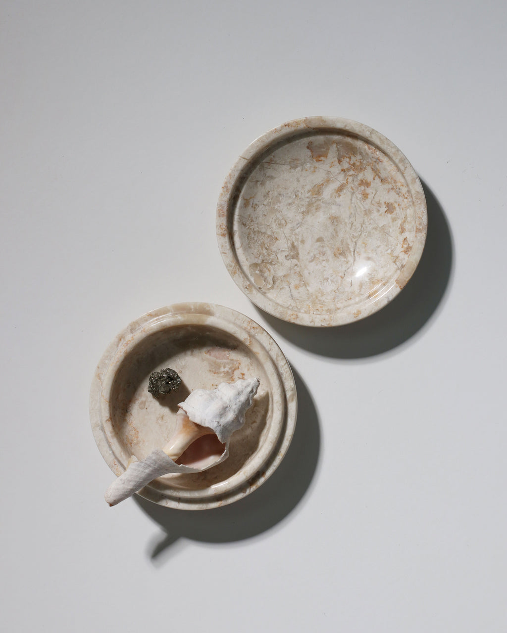 Berg Double Lid - Cream Marble