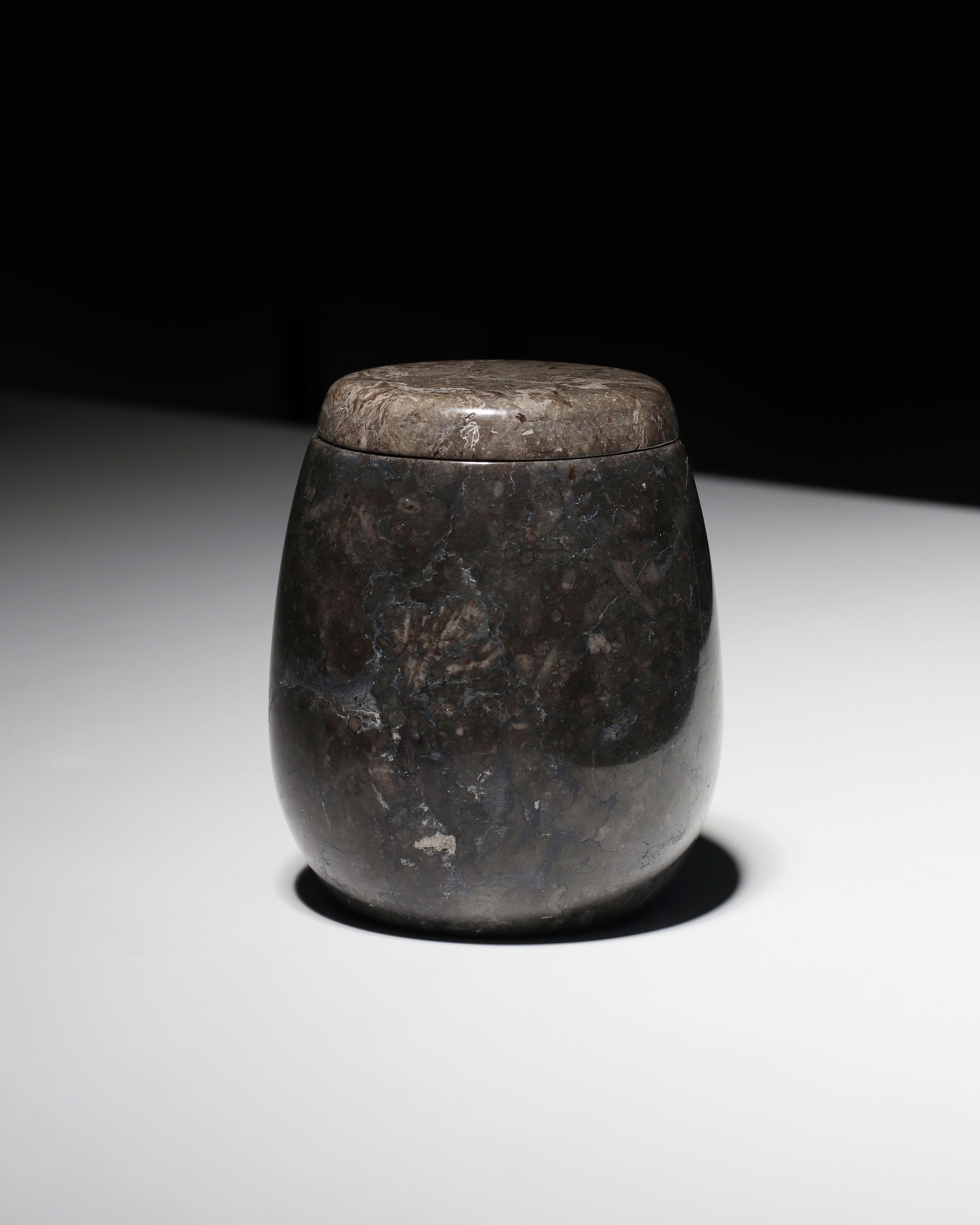 Ecru Jar - Black Marble